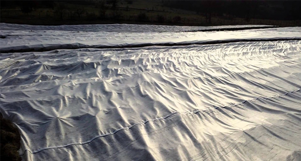 Agrigel frost blanket