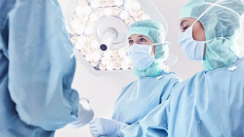 SFS FULLY REINFORCED BREATHABLE SURGICAL GOWN